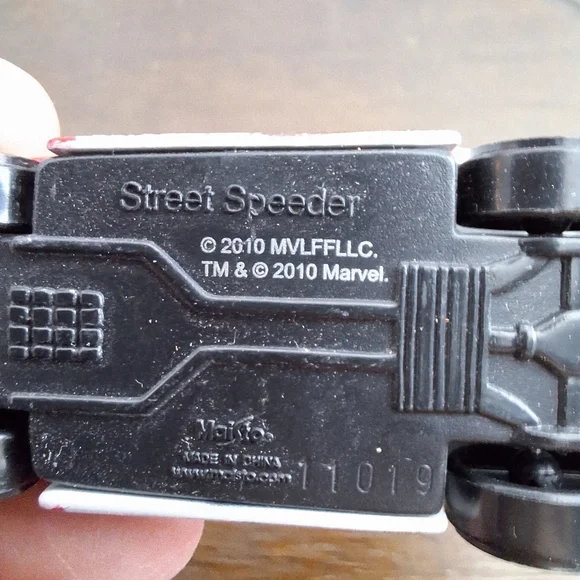 Lot Of 8 Cars Hot Wheels, Marvel, Batman, Sonic Various Dates - Picture 7 of 16